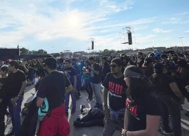 Fans de Marilyn Manson hacen filas kilométricas para ver al cantante en SLP; la Fenapo se prepara para una noche intensa