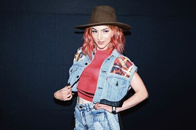 Cantú protesta contra política de EU con música