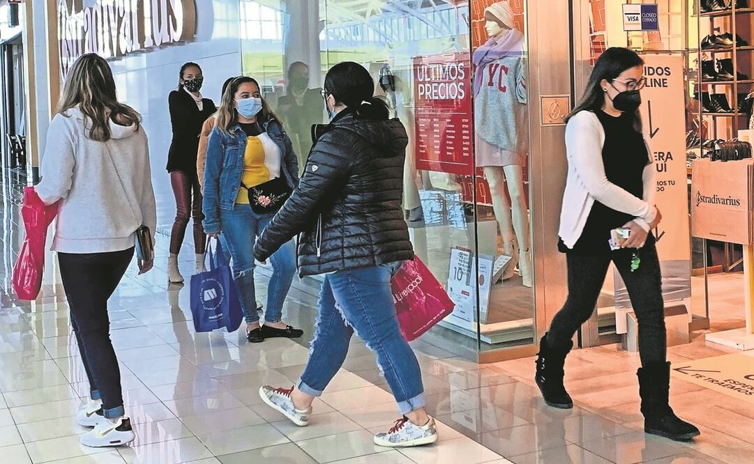 En agosto y septiembre, la población ocupada que más ha crecido se ubica en el comercio. Foto: Archivo. El Universal