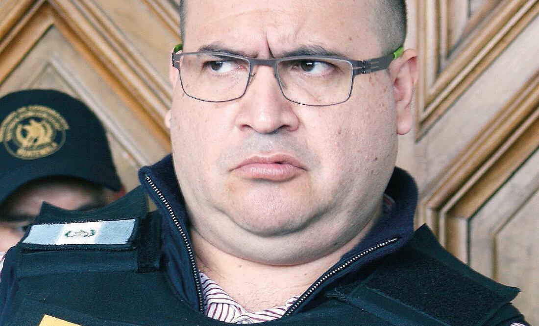 Complicidad. Uno de los supuestos prestanombres de Javier Duarte, señalado por la FGR como enlace con una red de lavado de dinero, es Moisés Mansur. ARCHIVO EL UNIVERSAL