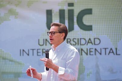 Chertorivski plantea soluciones a crisis del agua