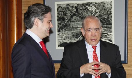 Revisan Nuño y Gurría avances de reforma educativa