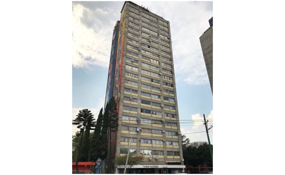 El inmueble tiene una altura aproximada a los 72 metros . Foto: Andrea Ahedo /EL UNIVERSAL