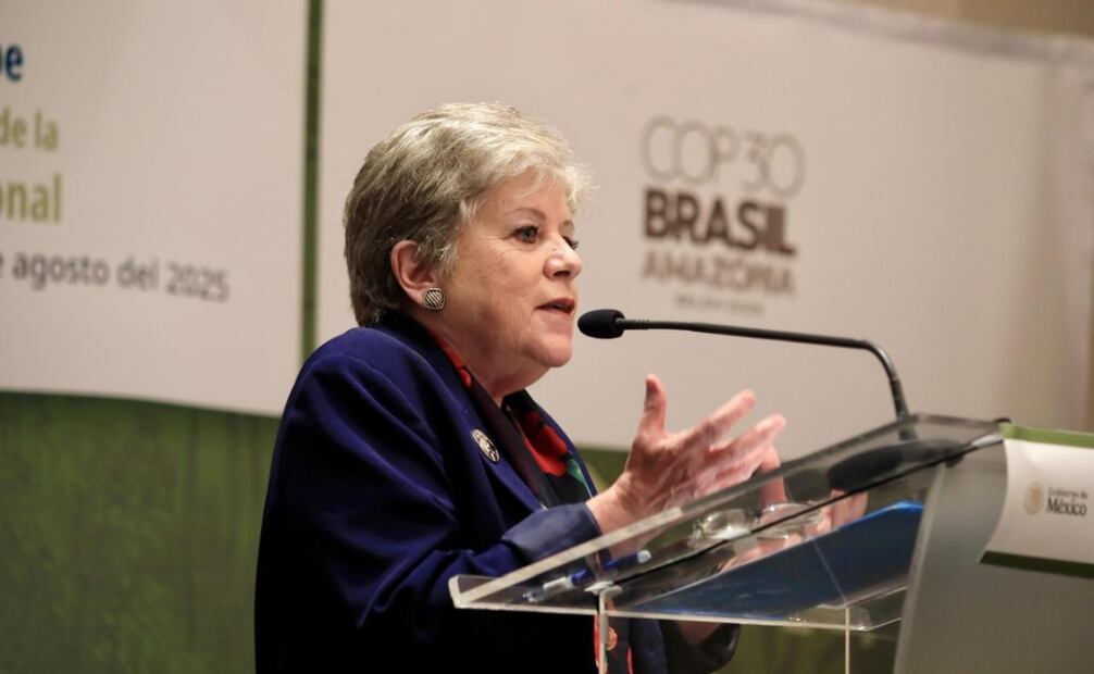 Alicia Bárcena y ministros de 22 países firman en CDMX declaración para una transición climática justa rumbo a la COP30 este martes 26 de agosto de 2025. Foto: Especial