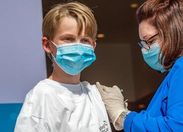 EU inicia vacunación contra Covid-19 en adolescentes de 12 a 15 años