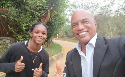 Llueven críticas a periodista que llamó "chismosas e insoportables" a mujeres en el 8M