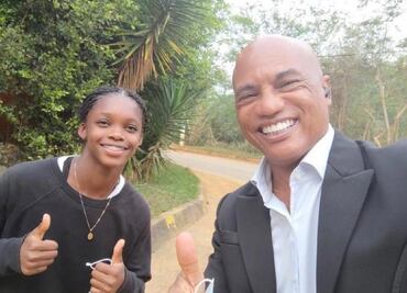 Llueven críticas a periodista que llamó "chismosas e insoportables" a mujeres en el 8M