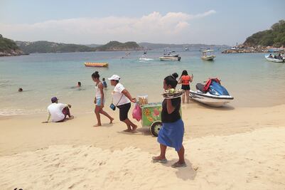 Hoteles laboran con la mitad de trabajadores