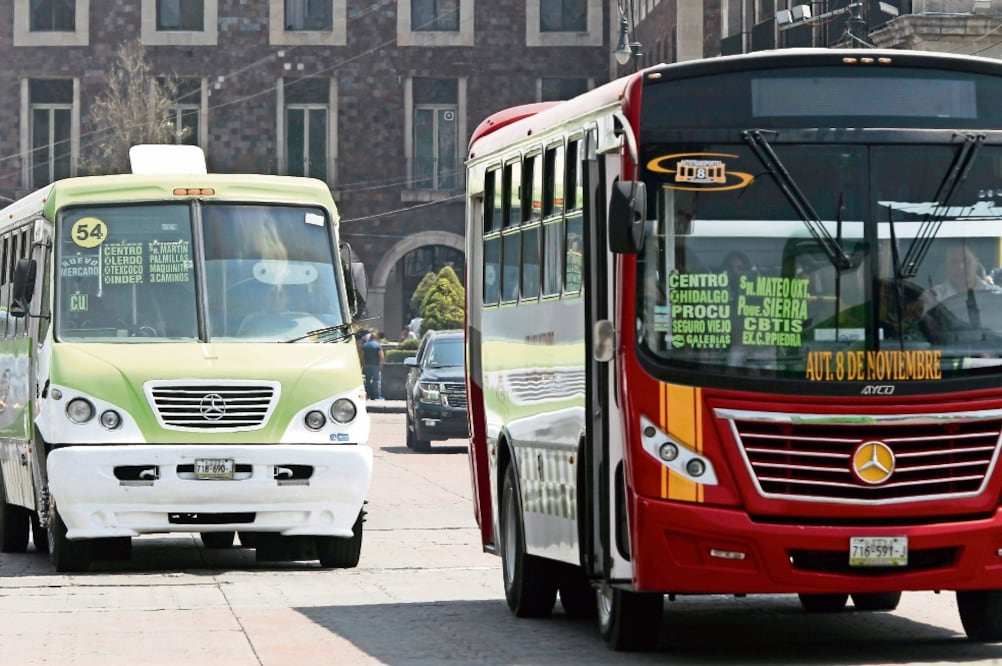 Al menos 12 mil camiones circulan en el Valle de Toluca de los cuales la mitad tendrá que renovar sus permisos (JORGE ALVARADO. EL UNIVERSAL)