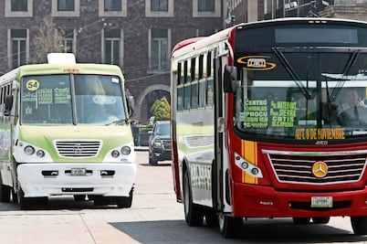 Renuevan permisos de transporte público