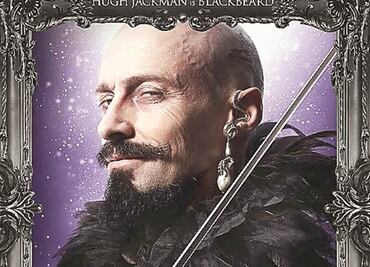 Cambio total de Hugh Jackman como Barbanegra, en Peter Pan