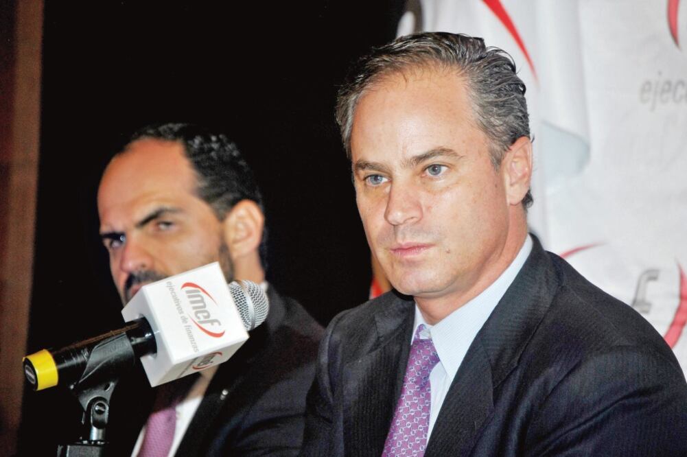Durante la conferencia de prensa, Joaquín Gándara, presidente del IMEF, destacó la baja inflación y la expansión del consumo interno (ARCHIVO. EL UNIVERSAL)