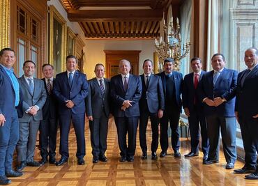 The President and PAN governors quarrel over the Insabi