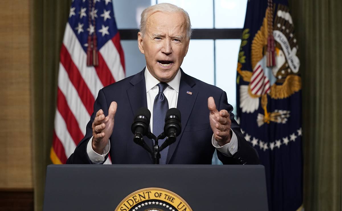 Biden afirma que EU continuará "vigilando y desbaratando" cualquier amenaza en Afganistán