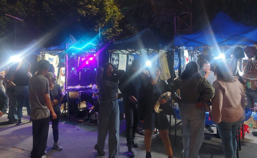 Fanáticos se reúnen en el Auditorio Nacional. Foto: Sughey Baños/EL UNIVERSAL.