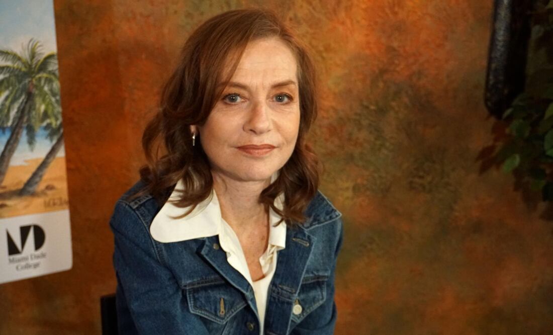 Isabelle Huppert fue reconocida con el Premio Icon que otorga el Festival Internacional de Cine de Miami. Foto: EFE/Mar Vila