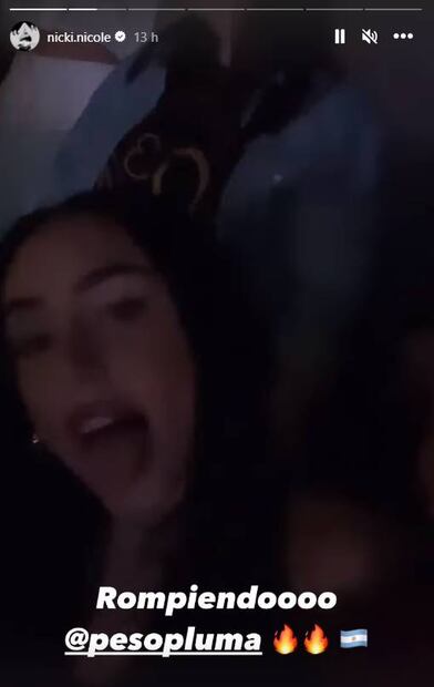 Nicki Nicole en el concierto de Peso Pluma en Argentina.