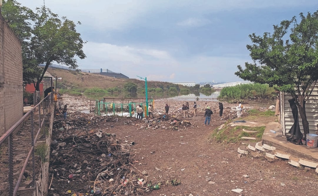 En inmediaciones de la presa El Ángulo se construyeron bodegas y patios para el encierro de tráileres, señaló el municipio.
Foto Especial