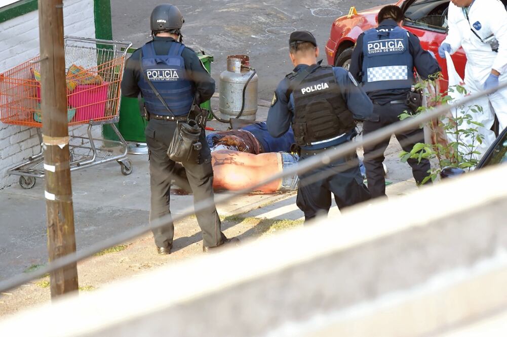 El viernes, tres personas murieron y cinco más resultaron lesionadas tras un ataque en un puesto de comida. (ARCHIVO EL UNIVERSAL)