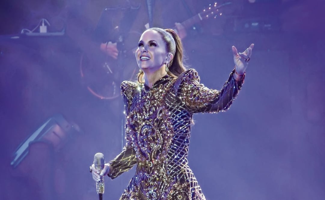 En el Auditorio Nacional, la cantante realizó un recorrido a través de sus temas de telenovelas, de sus infancia, en el pop y el mariachi. Foto: José Jorge Carreón / OCESA