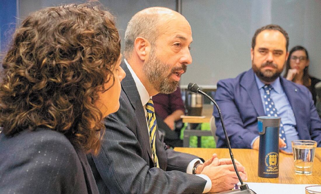 El director del IIJ-UNAM, Pedro Salazar Ugarte, dio a conocer ayer su intención de contender en el proceso de elección del nuevo rector. Foto/TOMADA DE TWITTER