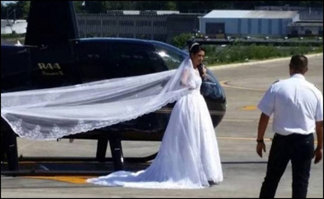 Imágenes que circulan en las redes sociales mostraban a la novia vestida de blanco en el momento de subir a la aeronave (Foto: Especial)