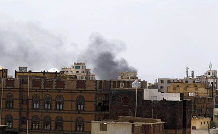 Bombardean zona residencial en Yemen; hay 40 muertos