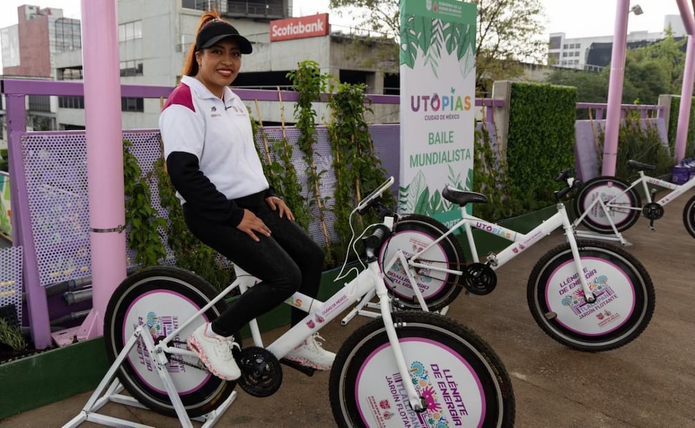 Jardín Flotante “Tlallipan”, ubicado sobre la Calzada de Tlalpan, inaugurado esta mañana del domingo 07 de junio.
Foto: Hugo Salvador / El Universal