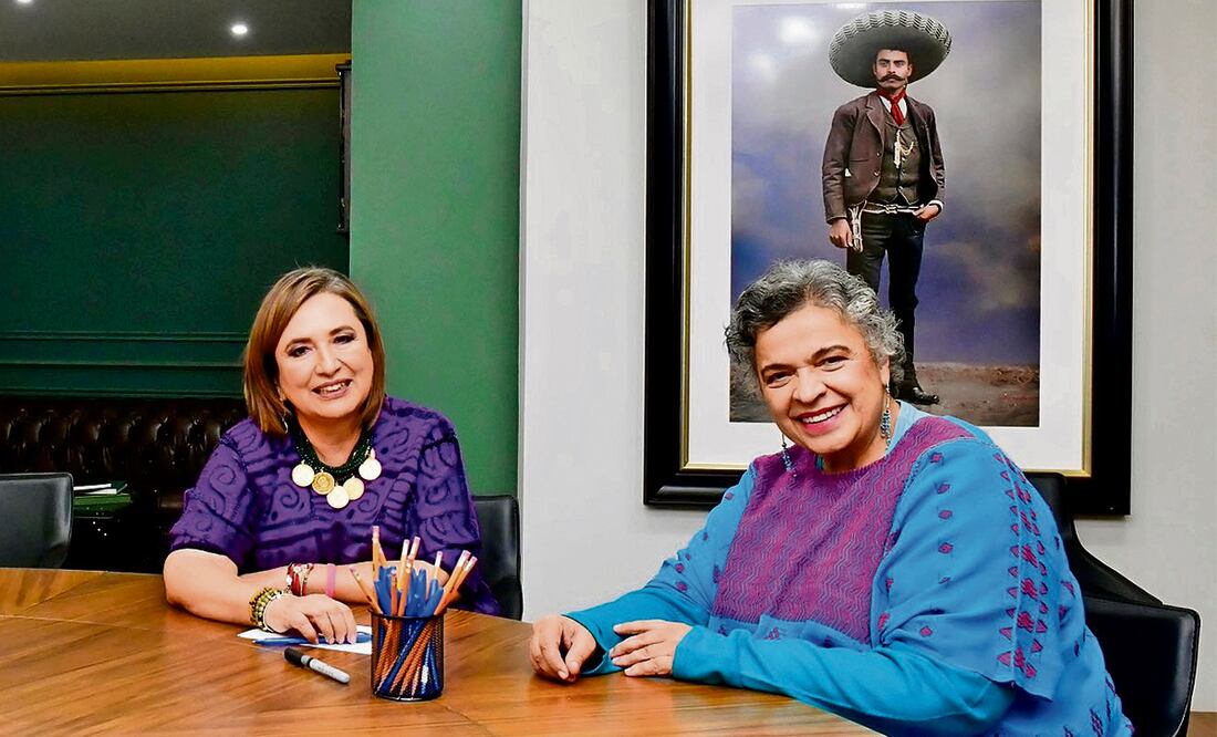 En la reunión que sostuvieron en la sede del PRI, Xóchitl Gálvez invitó a Beatriz Paredes a sumarse a su proyecto rumbo a la elección presidencial de 2024. La priista dijo que es momento de seguir adelante. Foto: Especial