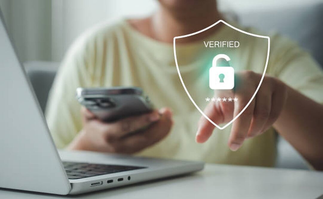 Los sitios X deberán exigir el envío de una foto o un documento de identidad, por ejemplo, aunque deberán proponer al menos un método que respete el principio de "doble anonimato", lo que permite comprobar la mayoría de edad sin revelar la identidad. Foto: iStock