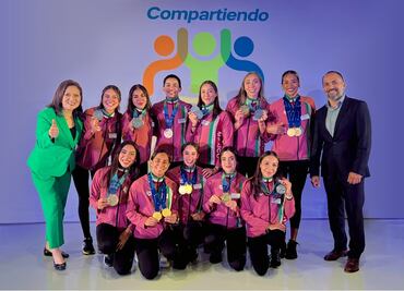 Tupperware entregó reconocimiento a la Selección Mexicana de Natación Artística