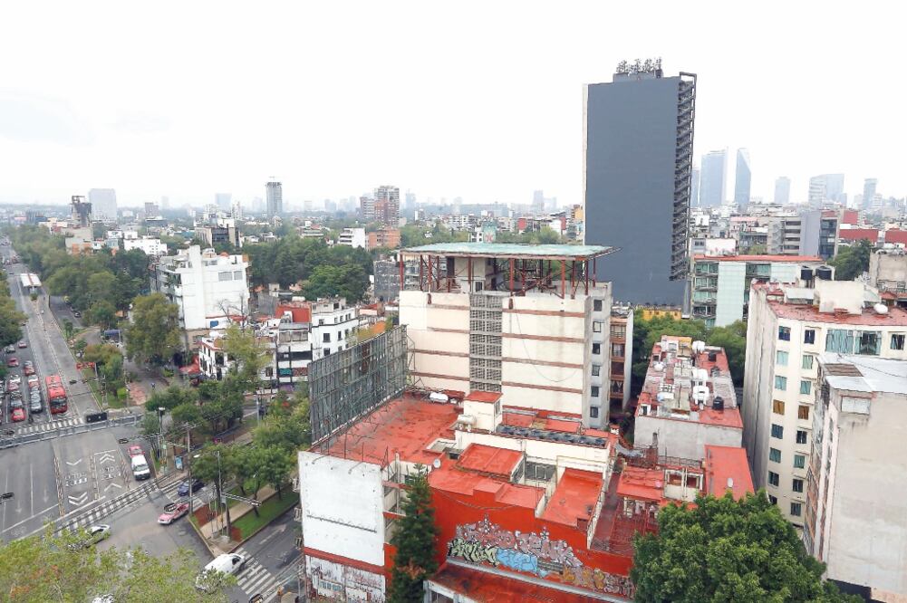 Durante nueve meses vecinos de la Condesa denunciaron que el helipuerto, en Nuevo León 238, representa un riesgo para la comunidad. (ARCHIVO EL UNIVERSAL)