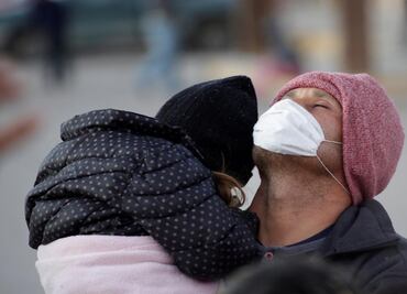 Chicken pox outbreak forces closure of migrant shelter in Mexico