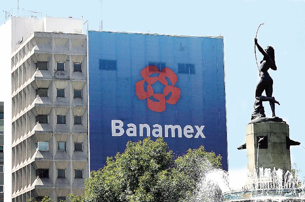 Banamex revisó a 2.6% el pronóstico de crecimiento económico del país para este año, 0.2 puntos porcentuales menos del reporte anterior (ESPECIAL)