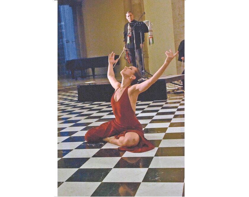 Resalta la traducción en movimiento que la danza hizo de la poesía. Foto/CORTESÍA: RICARDO LÓPEZ ESPINOSA