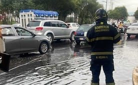Tormenta en distintos puntos de CDMX provoca afectaciones; hay apagón en la colonia Del Valle y encharcamientos en Azcapotzalco e Iztapalapa