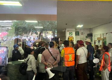 Acuerdo entre locatarios y autoridades pone fin a bloqueo de 9 horas en CDMX; se mantiene vigencia de Cédulas de Empadronamiento