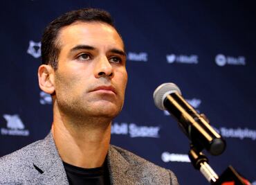 Rafael Márquez promete poco a su afición, lucha nada más