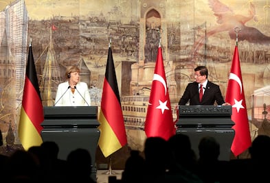 Merkel promueve en Turquía plan para encarar crisis migratoria