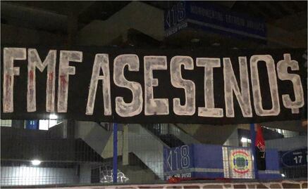 Aficionados del Atlas llaman "asesinos" a la Femexfut