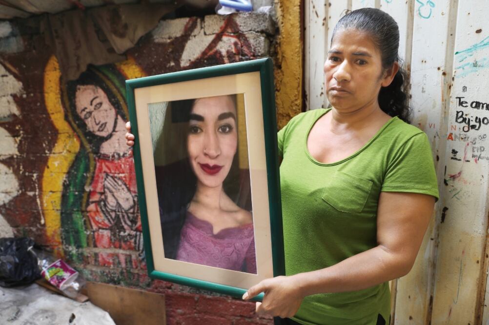 Consuelo Salas, madre de Pamela, narró que el pasado 31 de agosto la víctima les pidió permiso a ella y a su padre para salir a festejar sus 23 años (JUAN CARLOS REYES. EL UNIVERSAL)