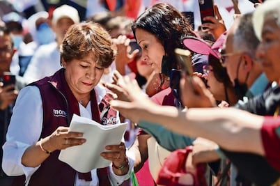 Delfina Gómez va por cruzada para alfabetización
