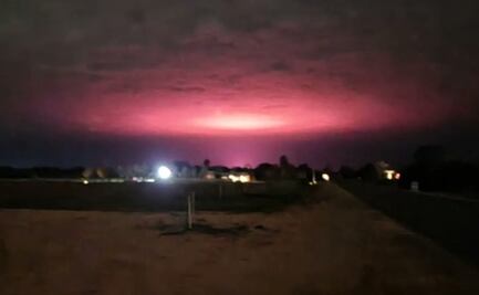 “¿Stranger Things?”: Extraña luz rosa en el cielo sorprende a residentes de ciudad australiana