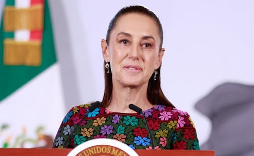 Sheinbaum presenta 12 logros de México en materia económica; resalta inversión extranjera y aumento salarial