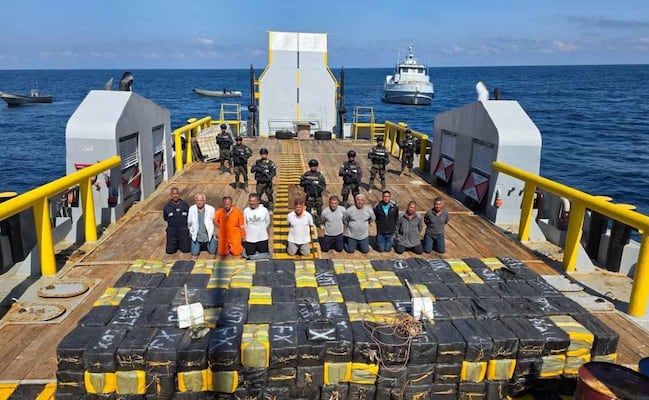 Bukele anuncia el mayor decomiso de droga en la historia de El Salvador; incauta 6.6 toneladas de cocaína