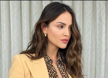Inspírate en Eiza González para lucir el calzado favorito de la temporada
