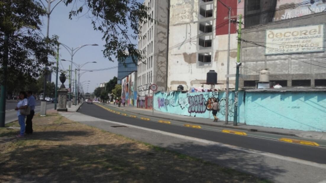 El lado olvidado y devastado de Reforma