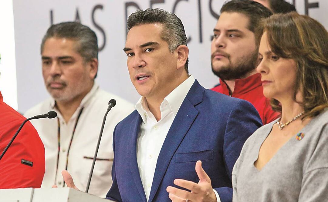 Alejandro Moreno insistió en que la iniciativa priista presentada en la Cámara de Diputados no es para recibir favores del gobierno. Foto: Victoria Valtierra/CUARTOSCURO