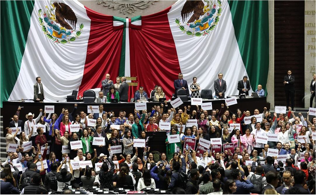 Sesión en la Cámara de Diputados en la que se discute la reforma en materia de comunidades indígenas y afroamericanas. Foto: Diego Simón/EL UNIVERSAL