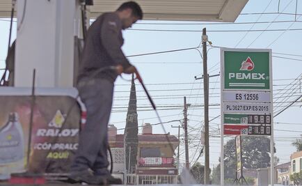 Falta de gasolina por combate a huachicol y bloqueos a vías de tren impactarán en PIB: IMEF